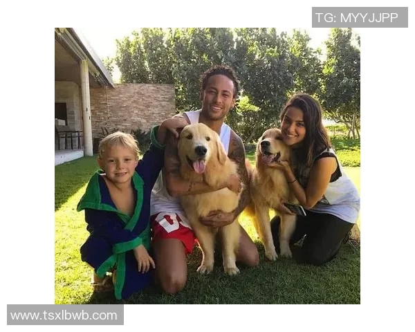 内马尔儿子可爱瞬间大曝光足球明星家庭生活甜蜜瞬间分享 内马尔儿子可爱瞬间大曝光足球明星家庭生活甜蜜瞬间分享